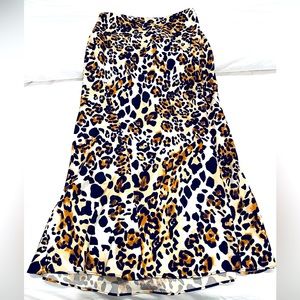 & Other Stories leopard print skirt size 4